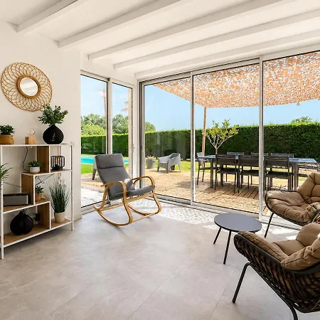 Villa Superbe Chai Renove Avec Piscine En Perigord Chantérac