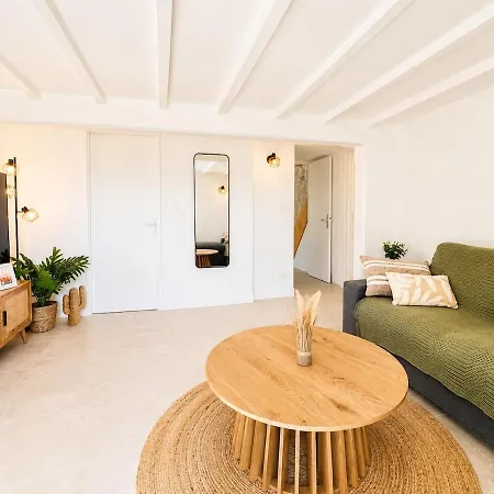 Villa Superbe Chai Renove Avec Piscine En Perigord Chantérac